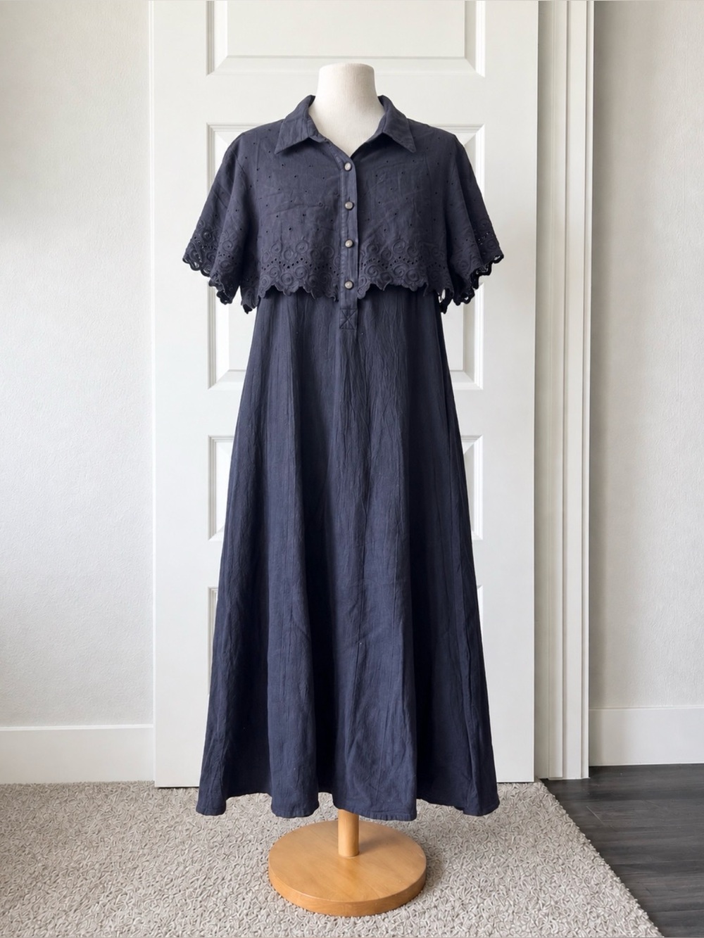 Vintage Vikki Vi California Black 100% Cotton Eyelet Embroidered Midi Dress